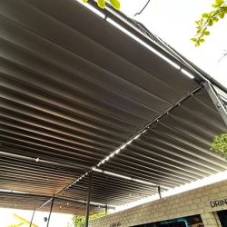 4B7C0712-1D71-4653-8145-B72A3780F8FD